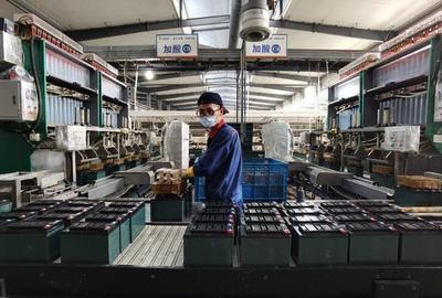 河南濮陽 助企紓困不停歇，747名首席服務員護航電池銷售企業復工復產